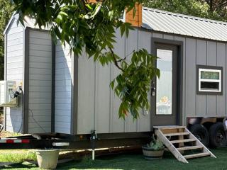 Shangrila Tiny Home near Dove Ridge Winery - Azle - 3