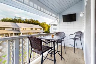 Lakeside Serenity Retreat - Inverness - 9