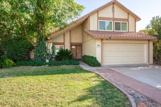 Spacious Lakeside Home with Pool, Hot Tub and Bikes - Tempe - 1