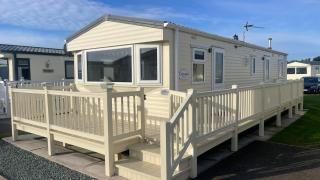 PG69 Golden Palm 8 Berth Caravan with Decking - Chapel Saint Leonards - 0