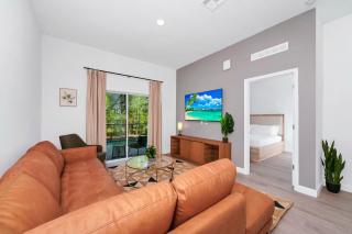 Cozy 5BR Villa with Pool, 15 mins to Disney - 0