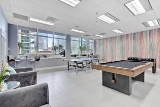 Stylish 1BR Brickell Condo with Balcony and Pool Access - Miami - 7