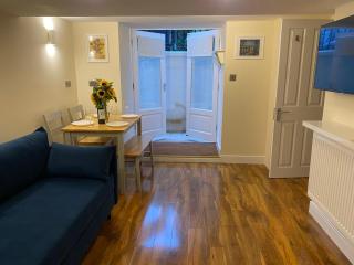 Centrally located Bath apartment - Bath - 7