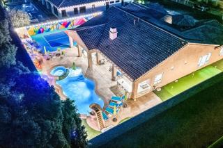 BigBiggie with Waterslide and 100k Game Room - Indio - 0