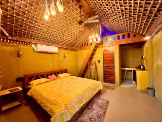 La Pahi Palace- Banquet and Resort - 4