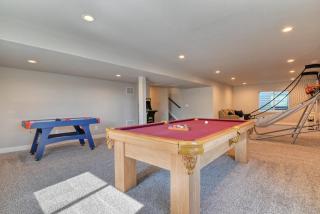 Family friendly 5bd3bath 3CarGarage GameRoom - 0
