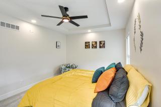 Stylish and Modern Lenexa Haven with Fire Pit and Deck! - 1