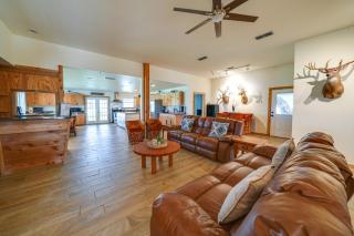 Texas Nature Escape Lake and Game Room Access - 6