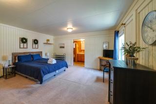 Texas Nature Escape Lake and Game Room Access - 1