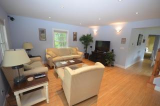 Northport Retreat - 9