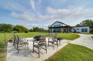 Lakefront Texas Home on Legacy Ranch - 8