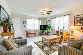 Ft Lauderdale Getaway with Yard about 4 Mi to Beach! - Fort Lauderdale - 0