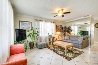Ft Lauderdale Getaway with Yard about 4 Mi to Beach! - Fort Lauderdale - 7