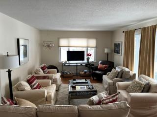 Suttons Bay Sunshine - 0
