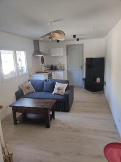 Studio Qu'importe, Jardin, Jacuzzi, Massage - Bandol - 8