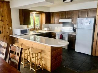 Cedarview - Suttons Bay - 8