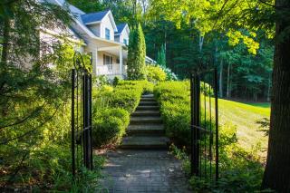 The Eagle House - Suttons Bay - 2