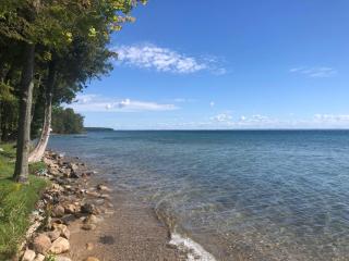 Cedarview - Suttons Bay - 1