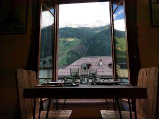 Hyper Center Charming Apt with view on MB - Chamonix-Mont-Blanc - 3
