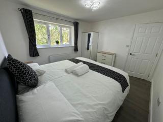5-Bedroom Cottage in New Waltham, Grimsby - Grimsby - 6