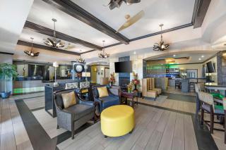 Best Western Plus Emerald Inn & Suites - Garden City - 9