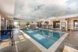 Best Western Plus Emerald Inn & Suites - Garden City - 5