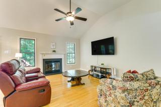 Park Village Home with Pond 6 Mi to Downtown Cary - Cary - 7