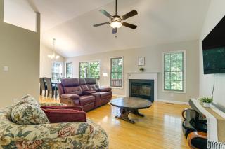 Park Village Home with Pond 6 Mi to Downtown Cary - Cary - 6