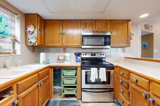 Beachview Condominiums #111 - 2