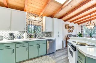 1 Mi to Pine Mountain Lake Marina Yosemite Cabin! - Groveland - 2