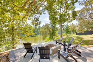 Lake O the Pines Retreat Private Dock! - 9