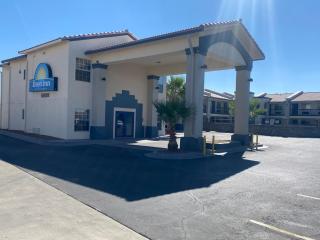 Days Inn by Wyndham El Paso West - El Paso - 0