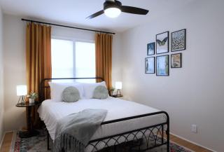 Vintage Modern Mid-Century Gem - Omaha - 6