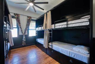 Howzit Hostels Hawaii - Hilo - 1