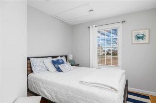 Seaside Serenity - Ocean view bliss near beach - 8