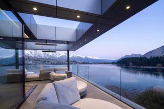 180 Park a Lakefront Masterpiece, Relax it's Done holiday home - Queenstown - 6