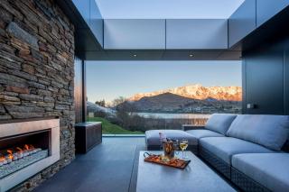 180 Park a Lakefront Masterpiece, Relax it's Done holiday home - Queenstown - 8