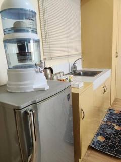 Near Manila Airport COZY Studio Condo With Kitchen 11P - Manila - 3