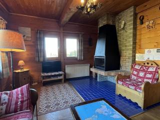 Chalet spacieux - 3 chambres, vue pistes, garage privé - FR-1-351-218 - 2