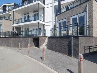 Pleasant Beach house with balcony terrace - Sint Annaland - 5