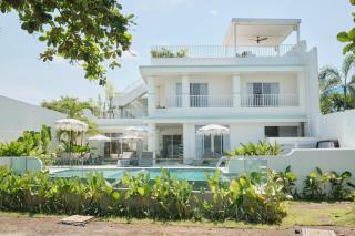 Alesea Oeste La Union Private Beachfront Villa Jacuzzi Heated Pool - San Fernando - 1