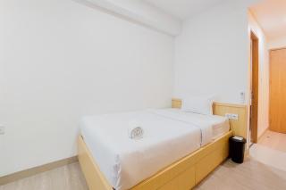 Cozy and Well Furnished Studio Apartment at B Residence By Travelio - 0