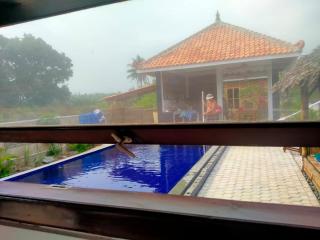 Rumah Pantai Krui - 1