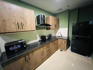 Sunrise Deluxe Apartments - 4