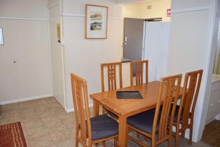 Clarkes Flat 4 - 5