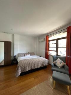 Number 29 Adelaide Street - 6