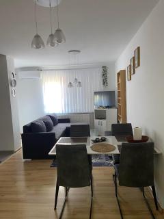 Stan Na Dan Pehlić - Apartments For The Day Cazin - Cazin - 0