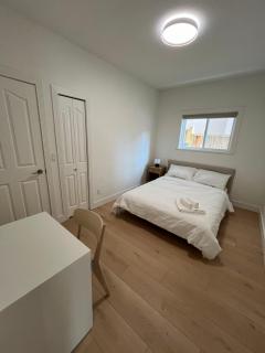 Waverley Guest Room in Vancouver - 3