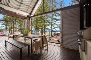 Luxury On The Bay - 2 x 3 Bedroom Apartments - 7