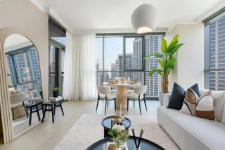 Skyline Huge 1 Bedroom Apartment Creek - Dubai - 4